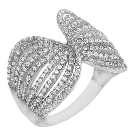Twisted CZ lines Ring
